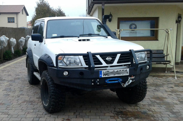 Nissan Patrol – prace w warsztacie